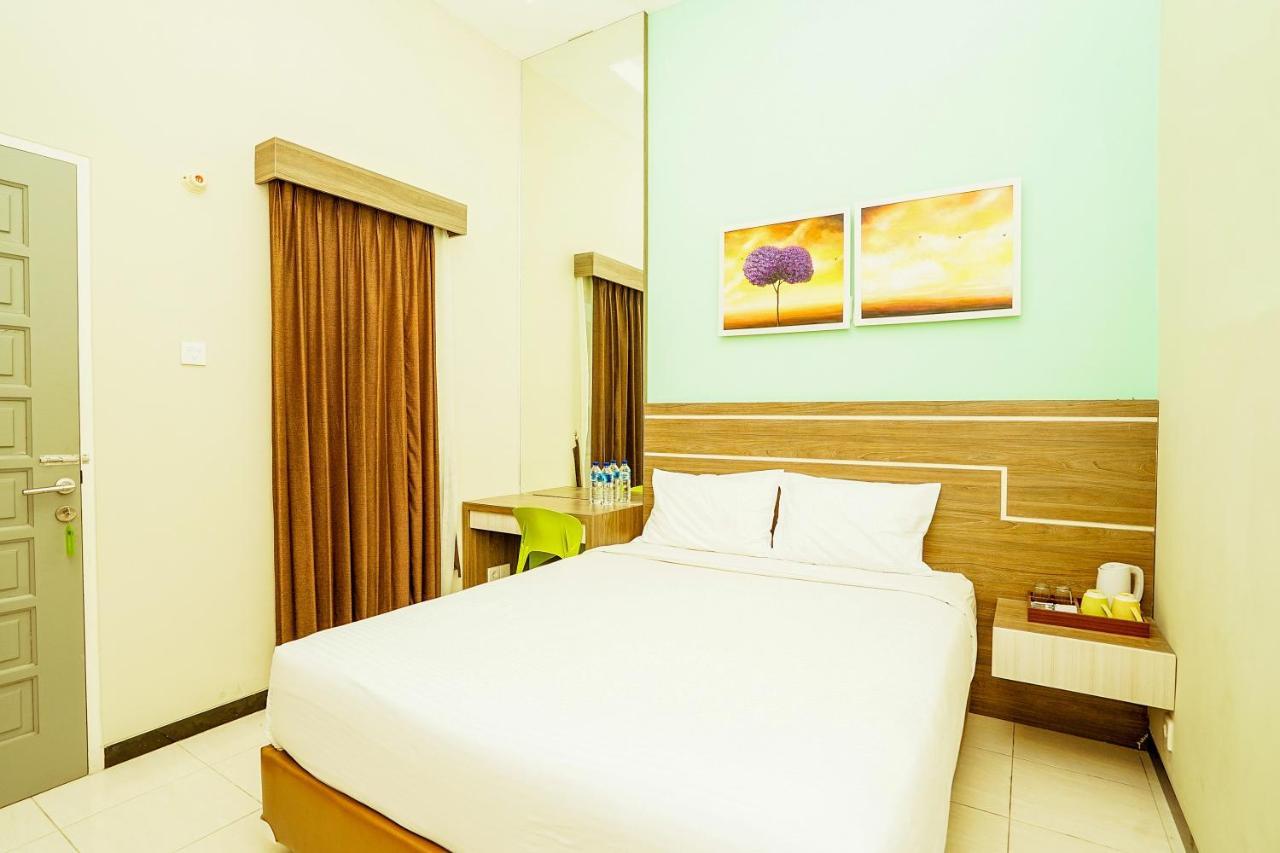 Ardhya Guesthouse Syariah By Ecommerceloka Sidoarjo Exterior foto