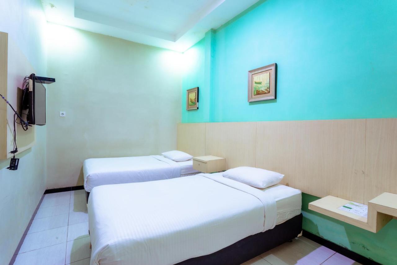 Ardhya Guesthouse Syariah By Ecommerceloka Sidoarjo Exterior foto