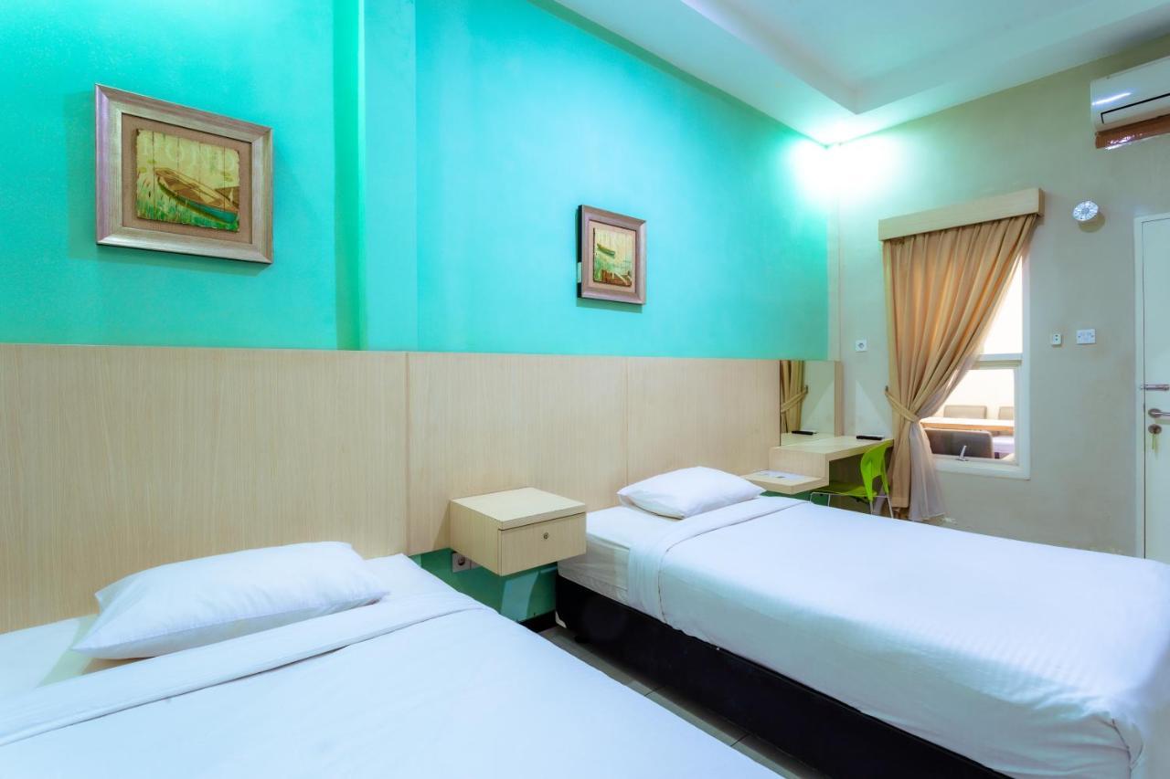 Ardhya Guesthouse Syariah By Ecommerceloka Sidoarjo Exterior foto